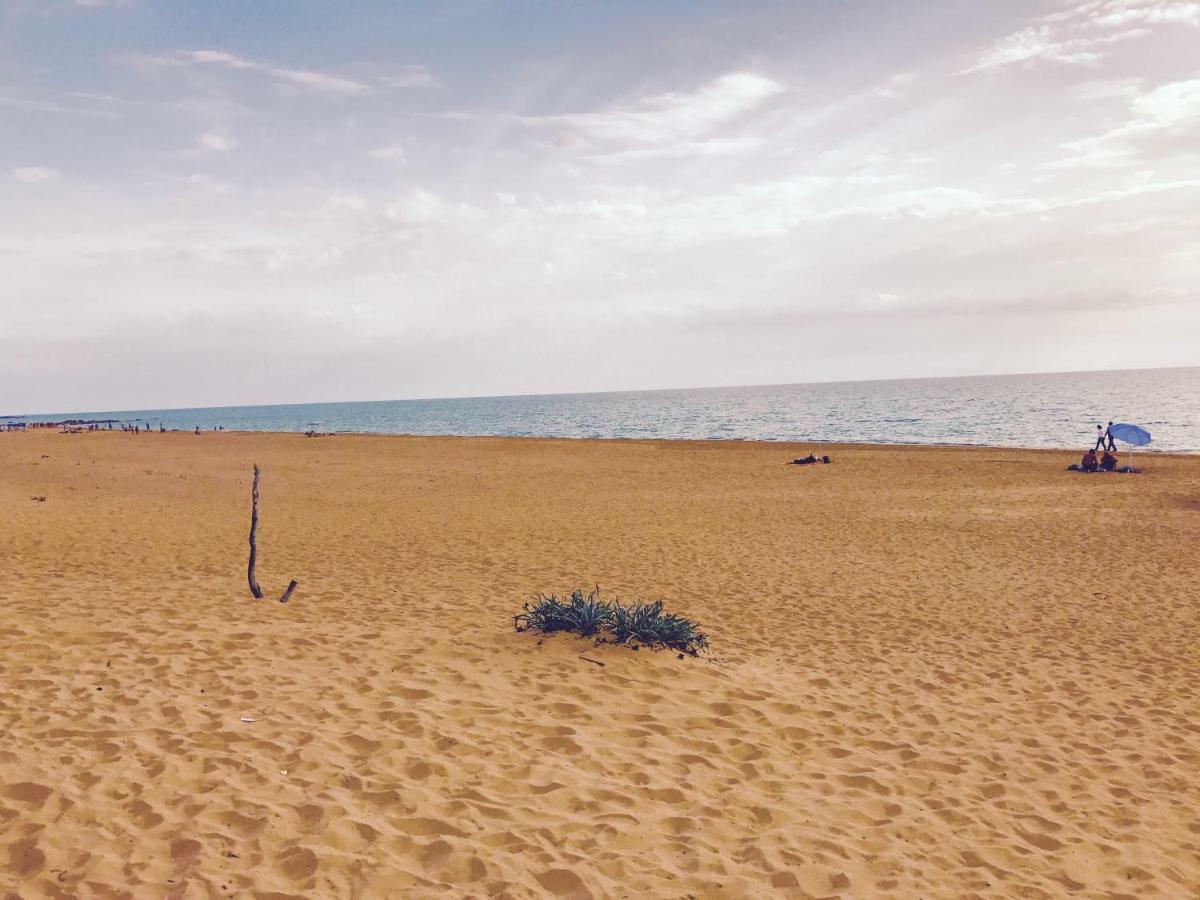 Frontemare Bed and Breakfast Agrigento Buitenkant foto