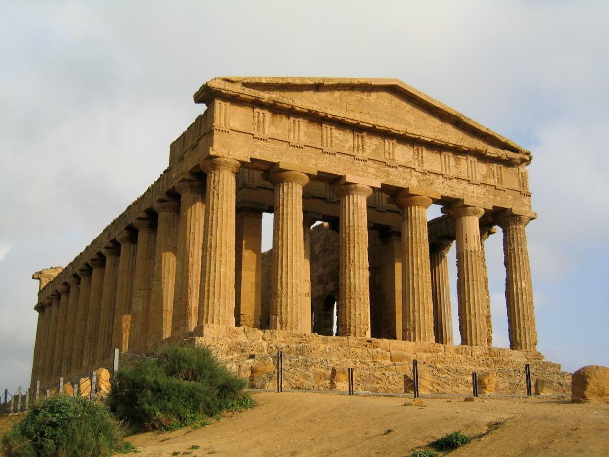 Frontemare Bed and Breakfast Agrigento Buitenkant foto