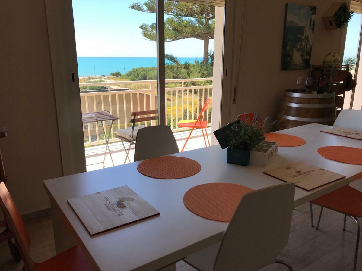 Frontemare Bed and Breakfast Agrigento Buitenkant foto