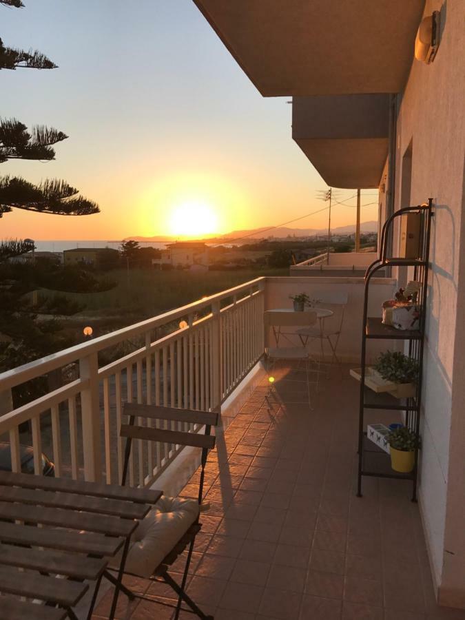 Frontemare Bed and Breakfast Agrigento Buitenkant foto